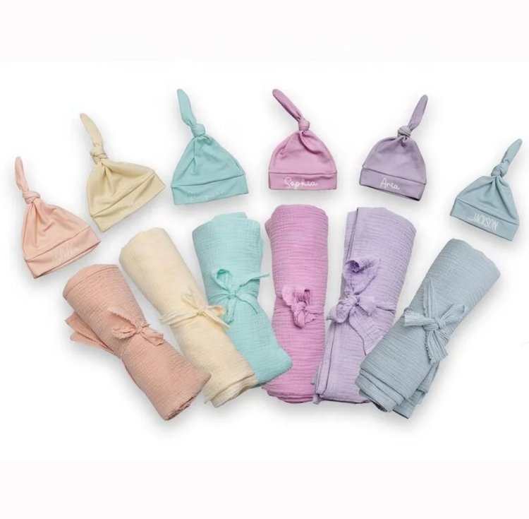 Muslin Newborn 2-Piece Set – Personalized Swaddle & Hat or Bow