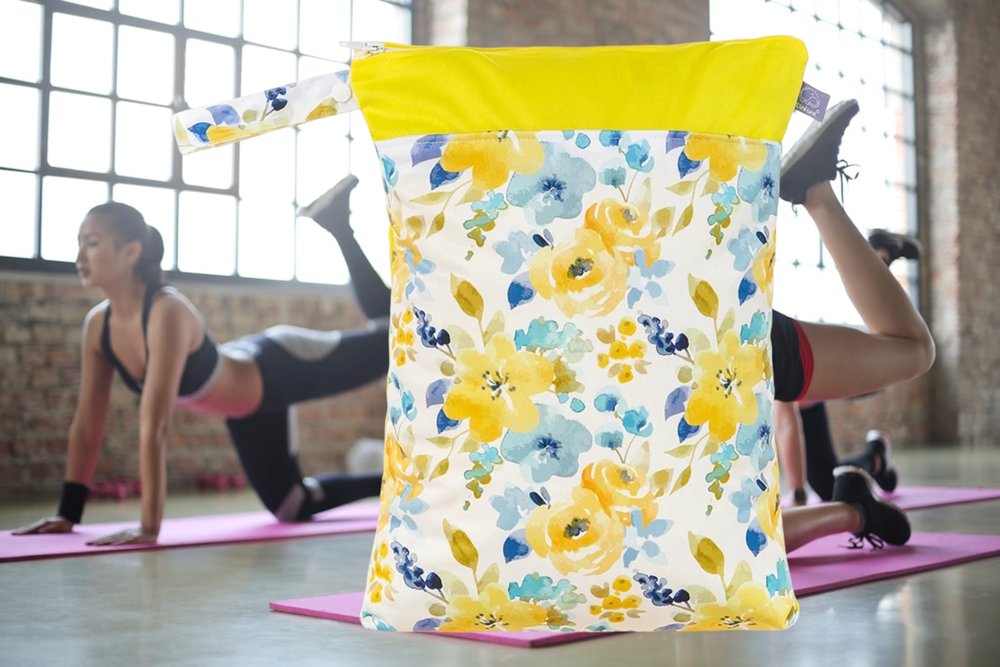 Essential Mom Tote – Stylish Bag for Gym, Swim & Daily Use