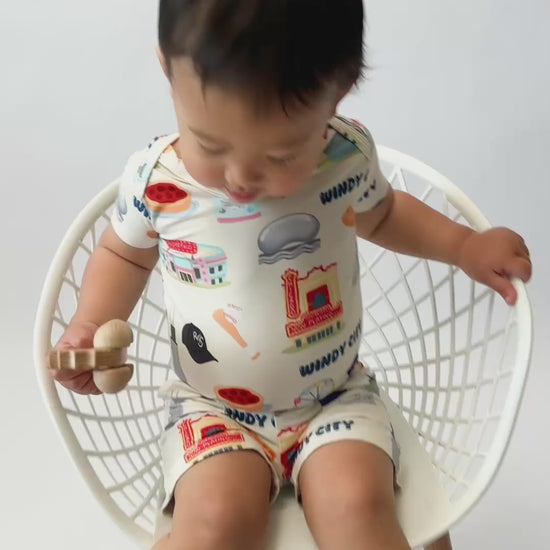 hypoallergenic, bamboo baby short set with Chicago print and colorful windy city memorabilia.